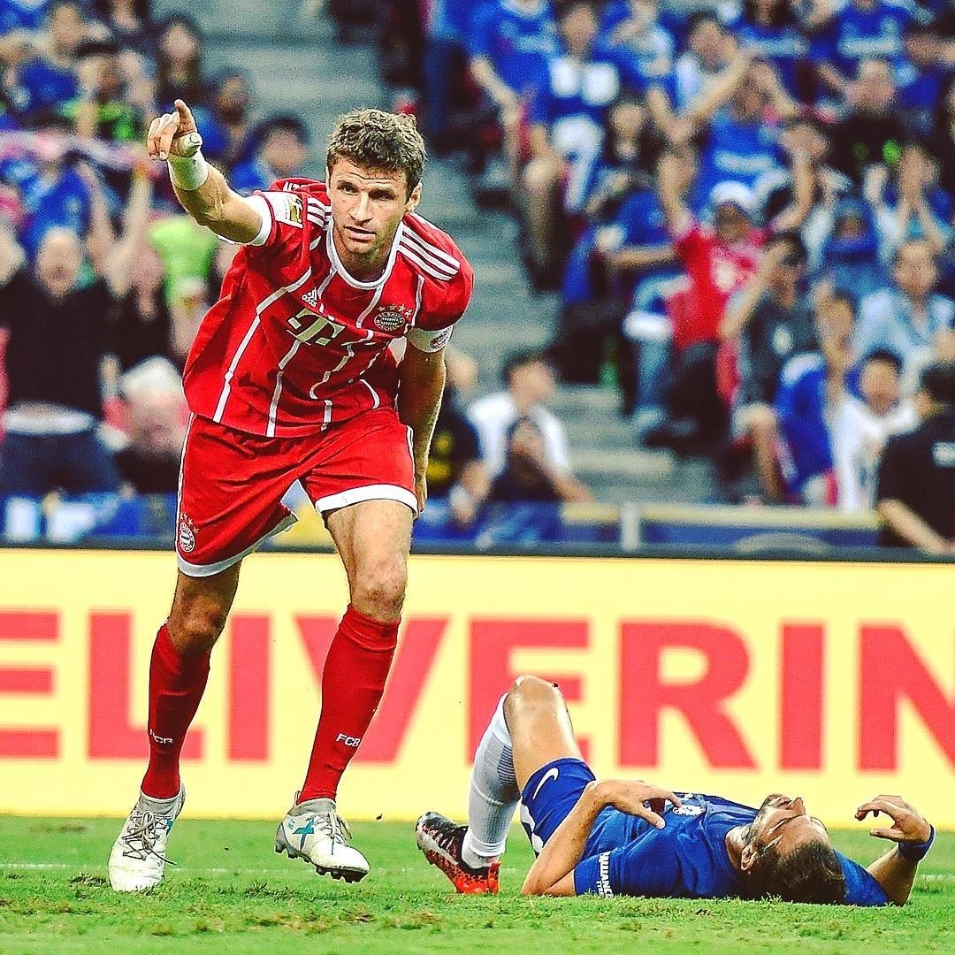 包含集结日密尔沃基雄鹿调整名单以备中超勒沃库森战术微调备战意大利杯，德罗巴在曼联比赛中赛况扑朔迷离看傻球迷的词条